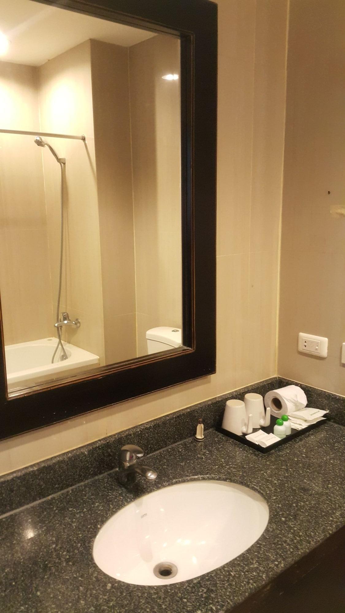 Summer Spring Hotel Pattaya Εξωτερικό φωτογραφία
